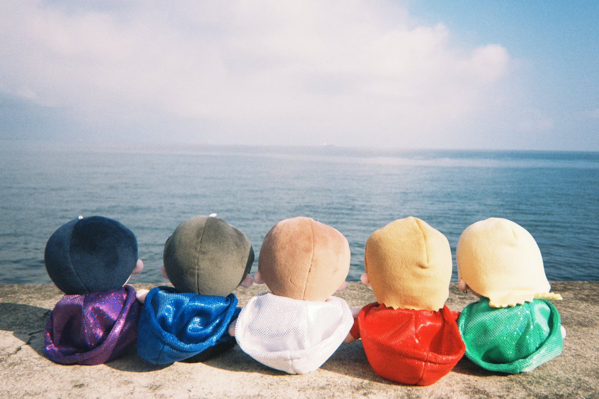 とまこ tweet media