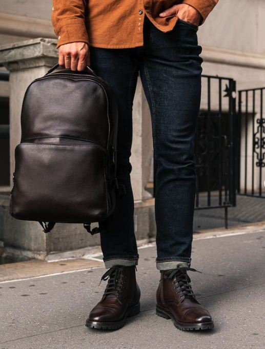 ThursdayBootCo's tweet image. Packed Up Old English 🥃.
#ThursdayBoots
#Perfecto
#BootSeason #LeatherBags