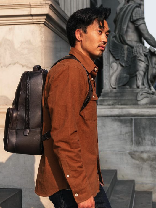 ThursdayBootCo's tweet image. Packed Up Old English 🥃.
#ThursdayBoots
#Perfecto
#BootSeason #LeatherBags