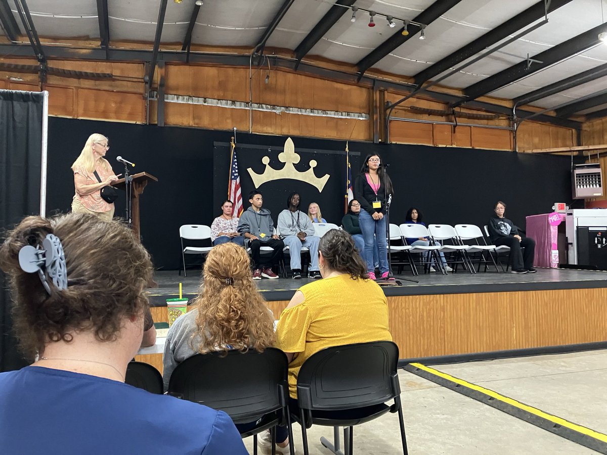 Enjoying the Health Career Spelling Bee @ the Wayne County Agricultural Fair.