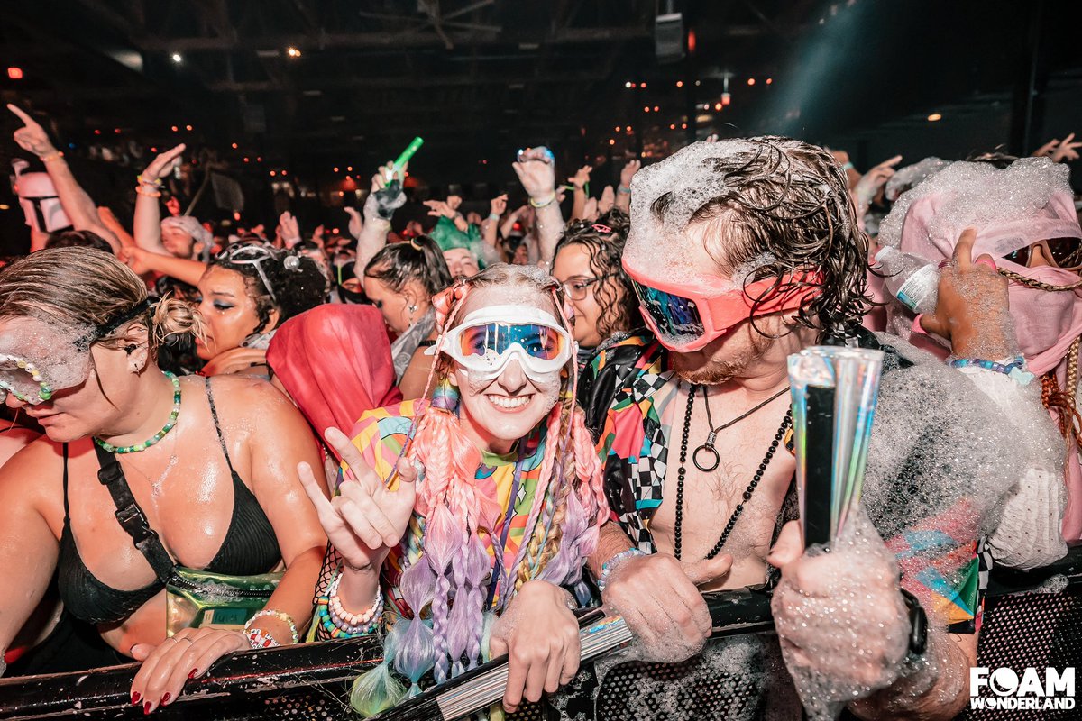 FoamWonderland's tweet photo. The thrill. The energy. The love. You brought it ALL, Salt Lake City! 🏰🫧 Thanks for making our final stop of the year a mind-blowing memory at The Great Saltair! 

We can't wait to meet you all in the storm again next year! 🩵💦 

📸 @shotbyrondo https://t.co/pwgVCanxL4