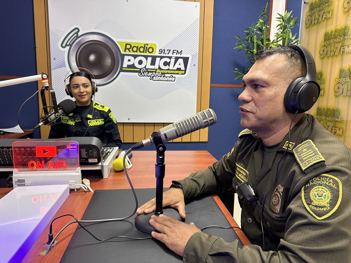 PoliciaBmanga's tweet image. #Hoy desde nuestra Emisora “Radio Policía Bucaramanga 91.7 FM los invitamos a participar en La Ruta de la seguridad.

🗓 02 de octubre 2024
⏰ 7:00 pm 
📍Salida Calle 41 con Carrera 12 #BucaramangaMásSegura
📲 3102135951

#GuardianesDeLaBicicleta #DiosYPatria #SiemprePresentes