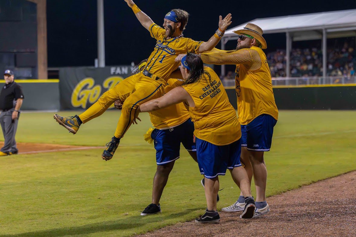 Space Cowboy Stacee Alexander tweet media