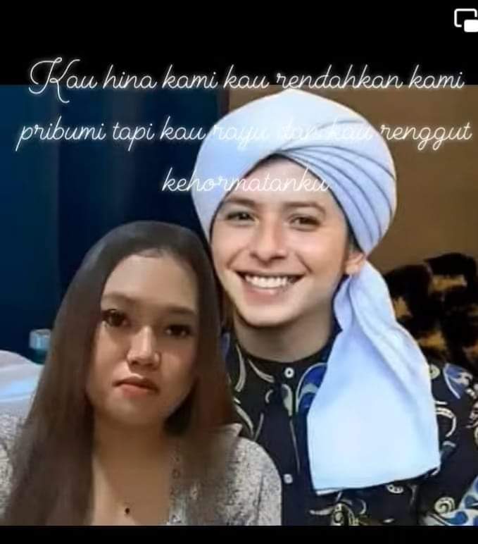 Kata Riziq : asah parangmu asah paculmu buat orang orang yg membenci habaib ,,,, 

Lhoooo kok habib muda mengatakan : Asah anunya🥒🥒🥒🥒 ,,,,,,,,,,,,,, buat menusuk apem apem kaum hawa nahdliyyin ,,,🤣🤣🤣🤣🤣 ,, 

Habaib itu aneh aneh ,,,