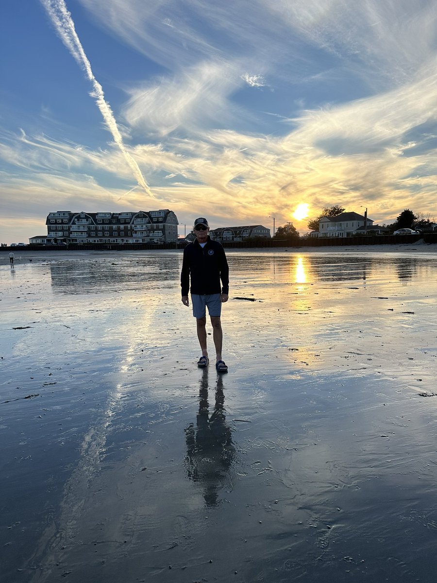 Not the best of sunsets, but what a way to end the day. We need to get back to natural experiences. Nature, new people, new encounters…don’t miss out on any of it.