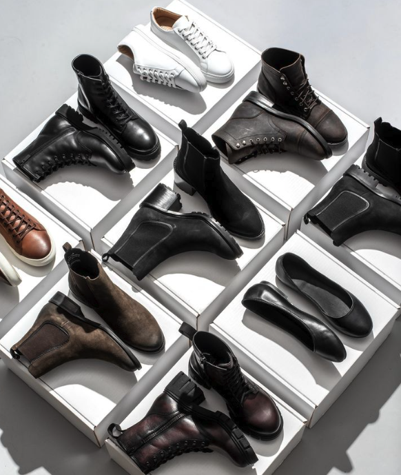 ThursdayBootCo's tweet photo. The Choice Is Yours 😅🖤
📸: @ishgarrido
#ThursdayBoots #WomensBoots #FallStyleInspo #FallBoots https://t.co/Eey1bZ3CB8