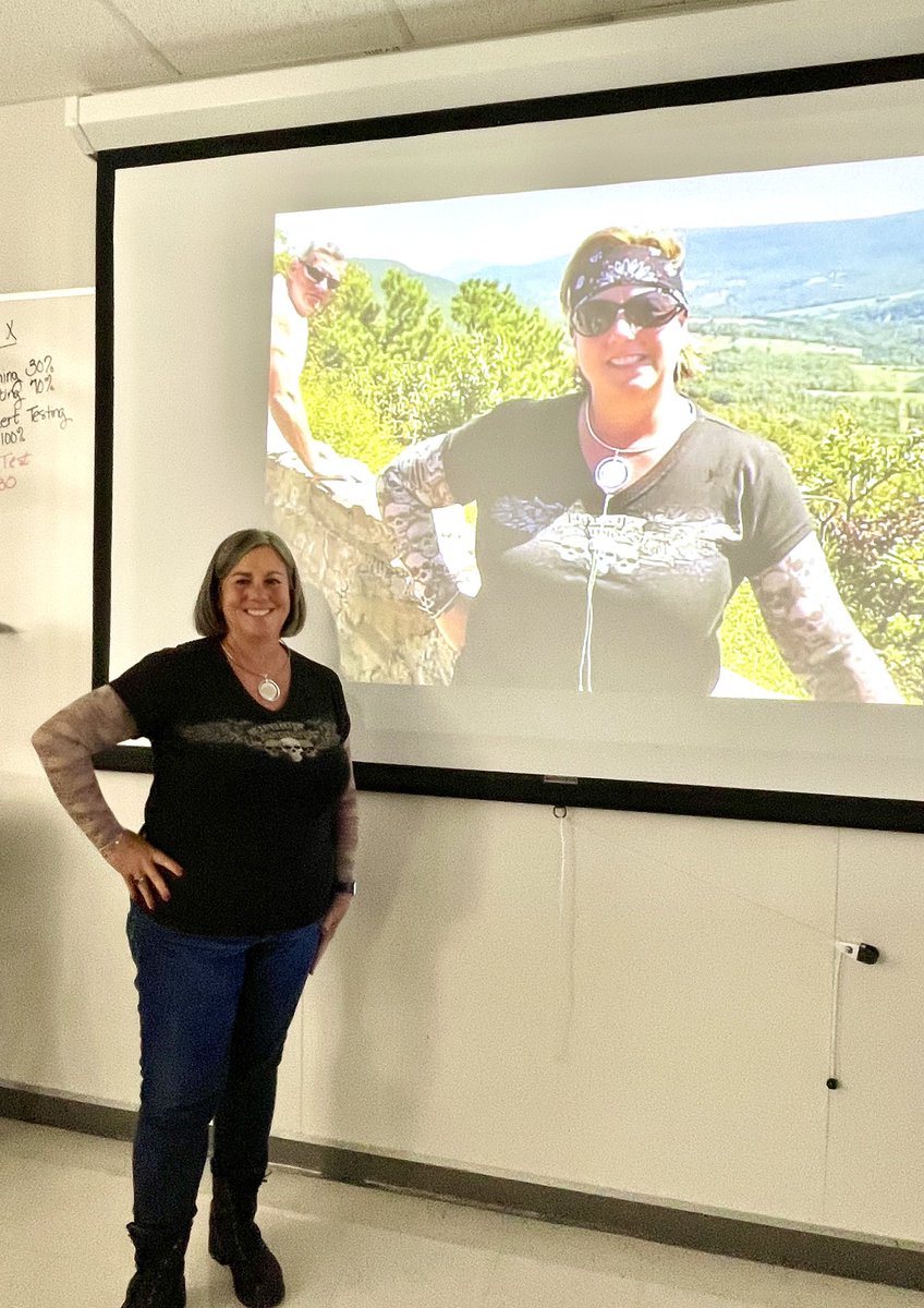 Mrs. Dodd tweet media