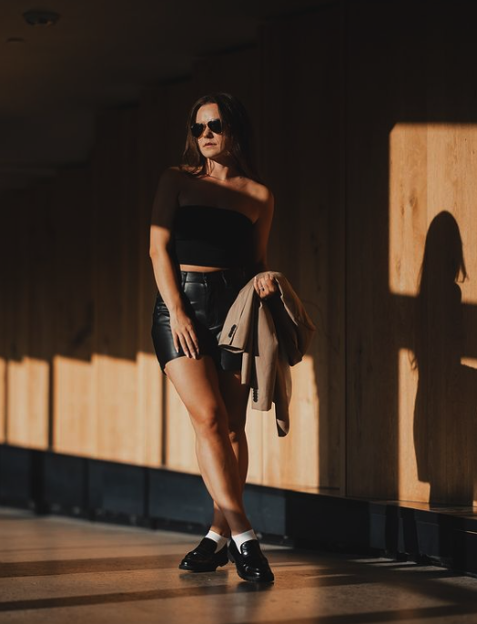 ThursdayBootCo's tweet image. 🍂 I see you October 🍂

@thursdays has got me covered for that fall aesthetic 🫶🏻

📸 @sergeychikdima

#fallfashion #fallshoes #fallshopping #thursdays

#Fashionreview #outfitreview #fashiondiaries #fashiontips #fashioninspiration #femalefashion #fashiontrends @thursdayboots