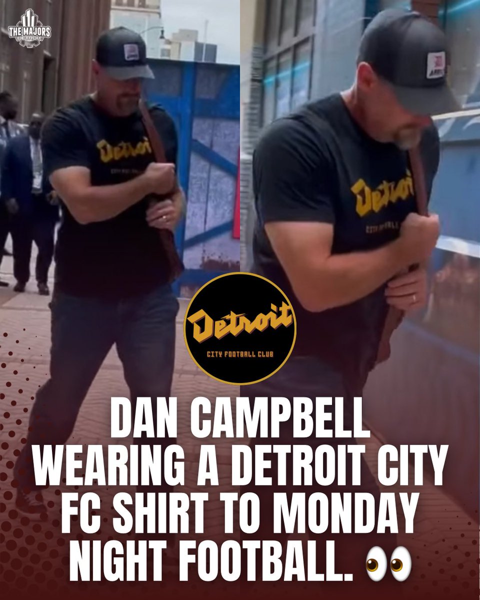 Dan Campbell wearing a <a href="/DetroitCityFC/">Detroit City FC</a> shirt to Monday Night Football. 👀

#Lions | #OnePride | #DCTID