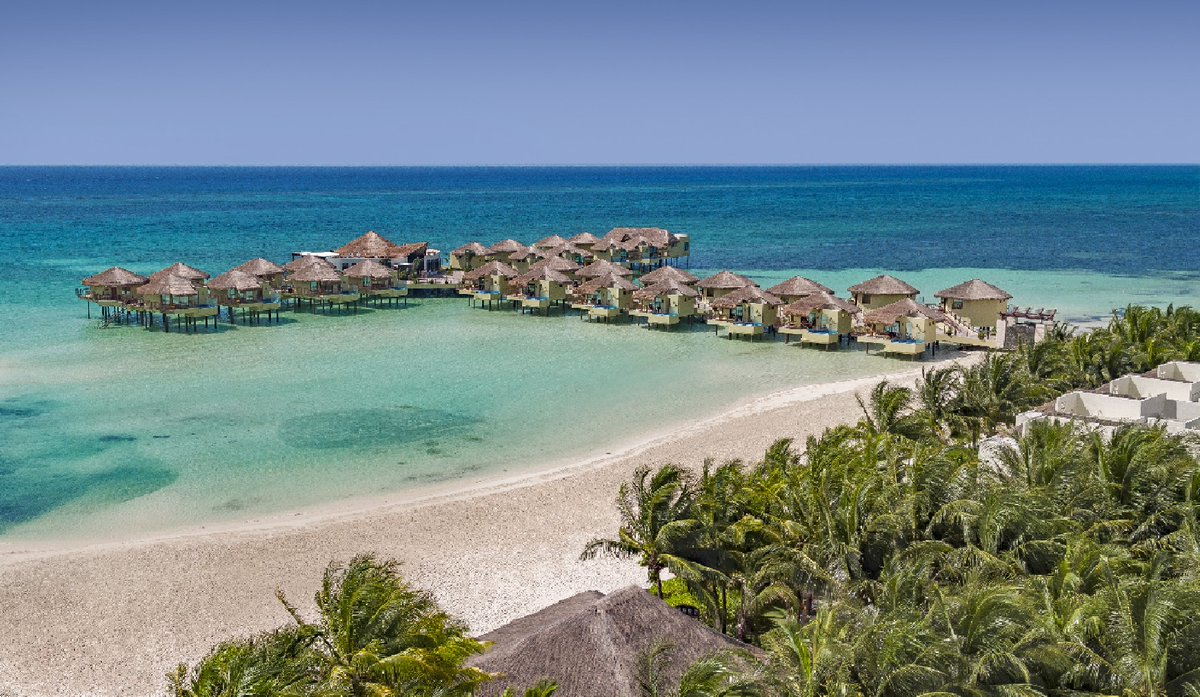 Our latest blog helps you get started planning your all inclusive honeymoon by giving you 60 all inclusive honeymoon resort package prices with airfare included.
tinyurl.com/5xvdkt68
#allinclusivehoneymoonresort  #honeymoonsinc