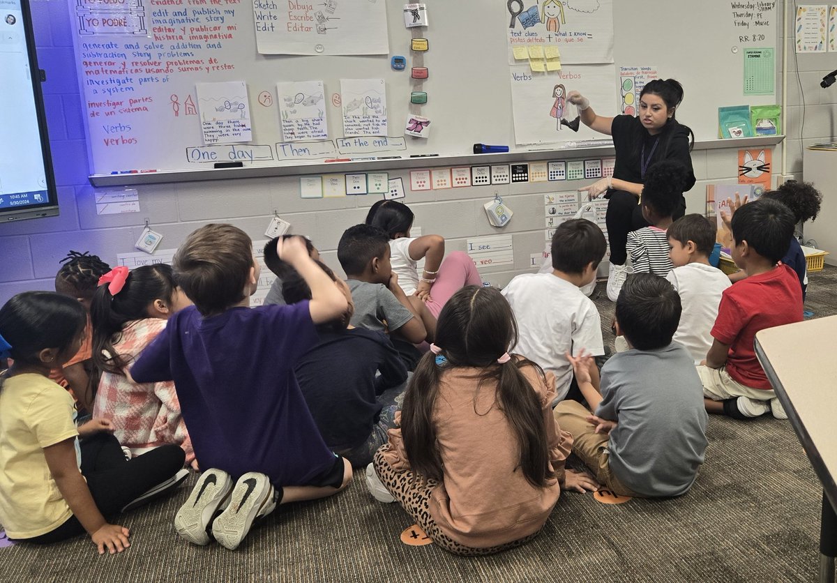 Amy Mitchell tweet media