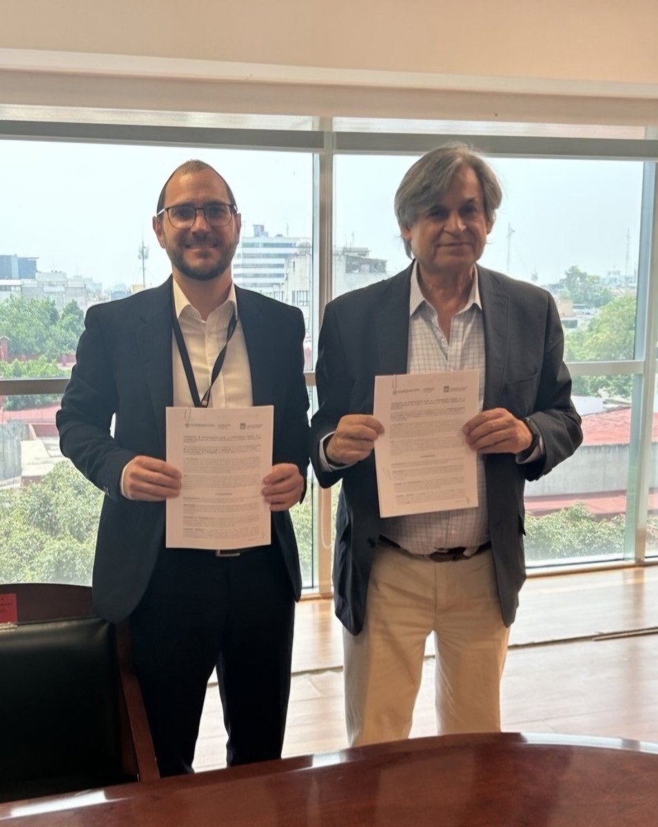 Ernesto Lorda (@lordaernesto) on Twitter photo Reconozco el trabajo realizado <a href="/AndresRSilva_/">Andrés Ramírez</a> en la gestión y ayuda a los refugiados en México. La <a href="/comar_sg/">Comisión Mexicana de Ayuda a Refugiados</a> con la ayuda de <a href="/AcnurMexico/">ACNUR México</a> ha triplicado su capacidad para atender a personas solicitantes de asilo. Desde @NRC seguiremos apoyando y buscando una respuesta adecuada! Reconozco el trabajo realizado <a href="/AndresRSilva_/">Andrés Ramírez</a> en la gestión y ayuda a los refugiados en México. La <a href="/comar_sg/">Comisión Mexicana de Ayuda a Refugiados</a> con la ayuda de <a href="/AcnurMexico/">ACNUR México</a> ha triplicado su capacidad para atender a personas solicitantes de asilo. Desde @NRC seguiremos apoyando y buscando una respuesta adecuada!