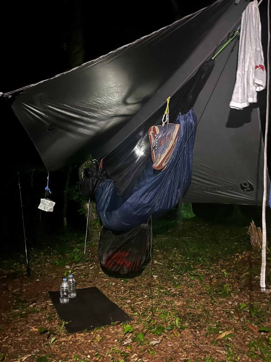 zenhike's tweet photo. ハンモック温泉♨️ 秋田駒ヶ岳・乳頭温泉
この日の夜の予想気温は13度
ARTEMISにアンキルカバー、間にミニマリストパッドを挟んで、トップキルトはキュムラスXライト200を裏返してかぶる
#ハンモック #温泉 #ハンモック温泉 #ハイキング #田沢湖 #bluetraversegear #artemishammock @bluetraverse_g https://t.co/kvFFyiQbBK