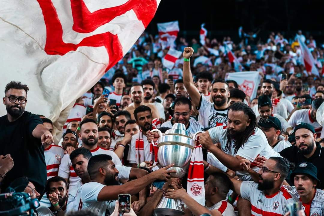 SalmaelaioutySL's tweet photo. إن لم أكن زملكاويًا لوددت أن أكون زملكاويًا.

شكرًا جماهير الزمالك العظيمة على المتعة الحاضرة كل مباراة ومن جميع بقاع الأرض لن تغيب شمس الأبيض أبدًا وفي ظله وتد وحصن منيع يقف مستميتًا من أجل فريقه وعشق الزمالك الأبدي منقطع النظير .. https://t.co/xqkR8GsERA