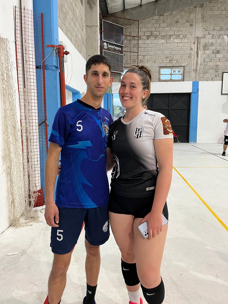 FJuaarez's tweet photo. Otro finde en el que fui más que feliz 🤍🏐 https://t.co/gd6b0Kdnyc
