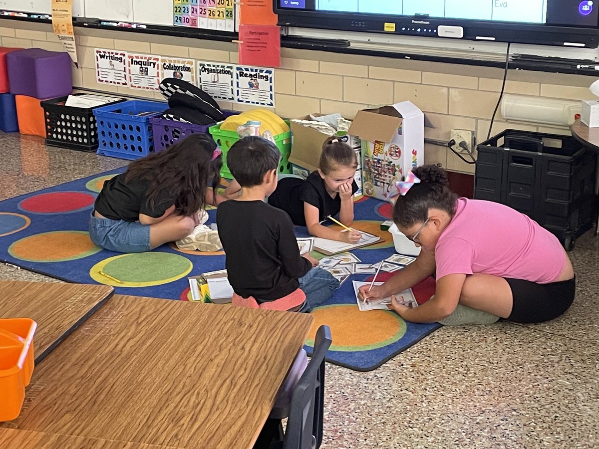 Reagan Magnet School tweet media