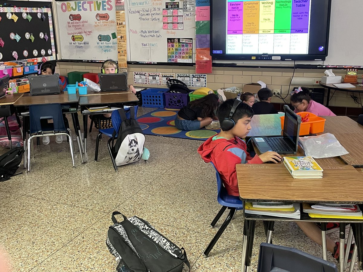 Reagan Magnet School tweet media