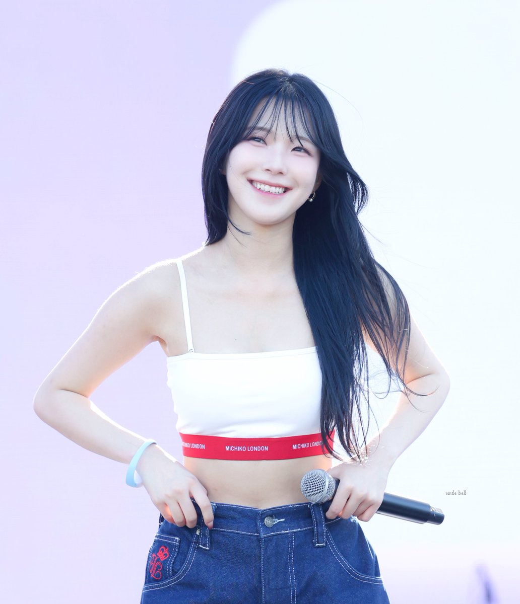 suhyun2141's tweet photo. 240929 모모콘 백지헌 2p

#프로미스나인 #백지헌 #fromis_9 #BaekJiheon https://t.co/qbM27krRzj