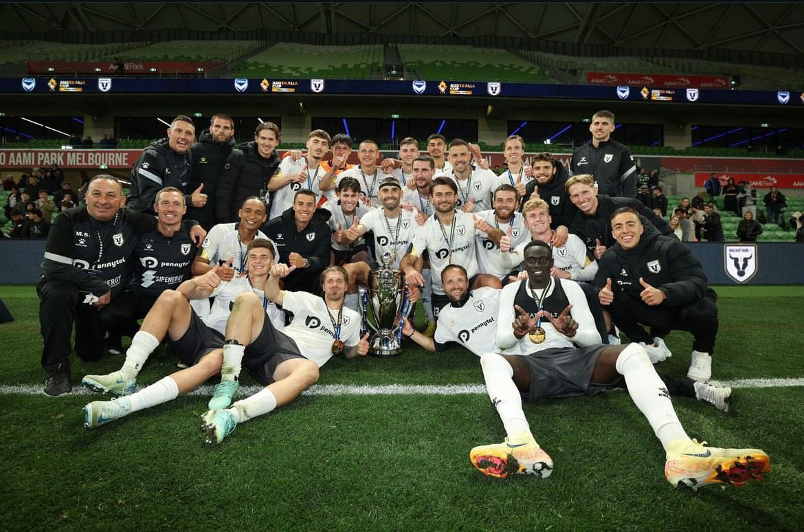 What a moment ! #AustraliaCup winner, great group, lot of efforts and dedication to get there , what a staff, thanks everyone! #football #cup #macarthurfc Allez les Bulls !