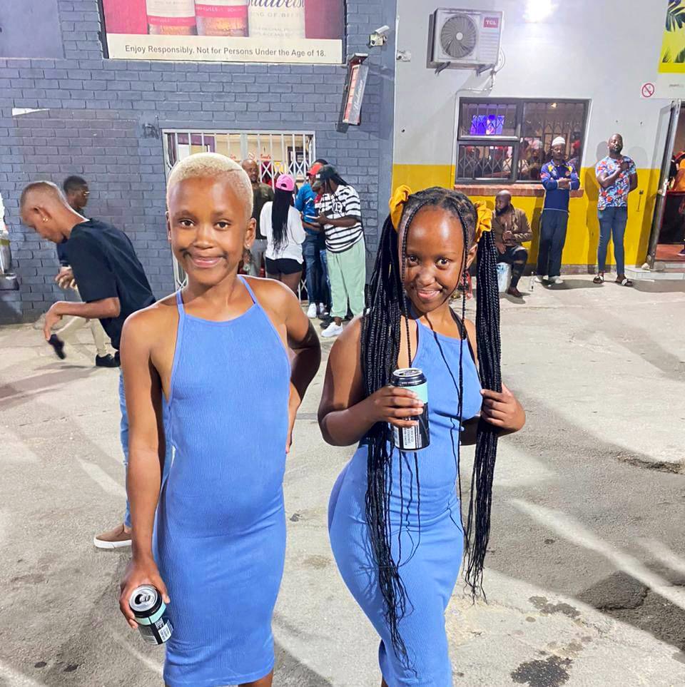 Hazel_Mahazzy's tweet image. Clearly today’s parents are afraid of their kids..🤦🏽‍♀️