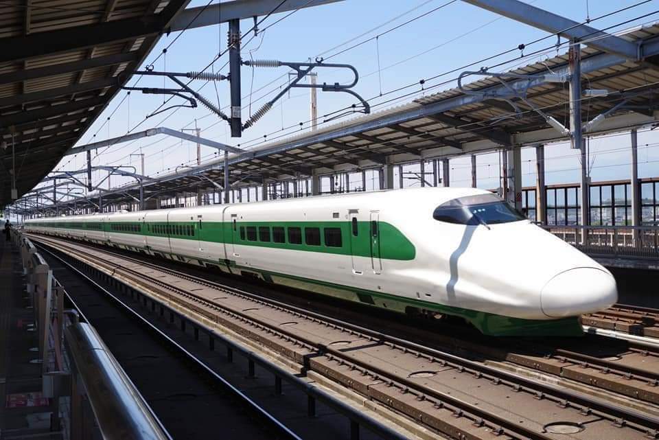 selegala92's tweet photo. @JRCentral_OFL 折角の６０周年記念だと言うのに０系リバイバルカラー無いのが残念！
東日本と東京モノレールを見習って欲しかった！ https://t.co/uDRjP87m0I