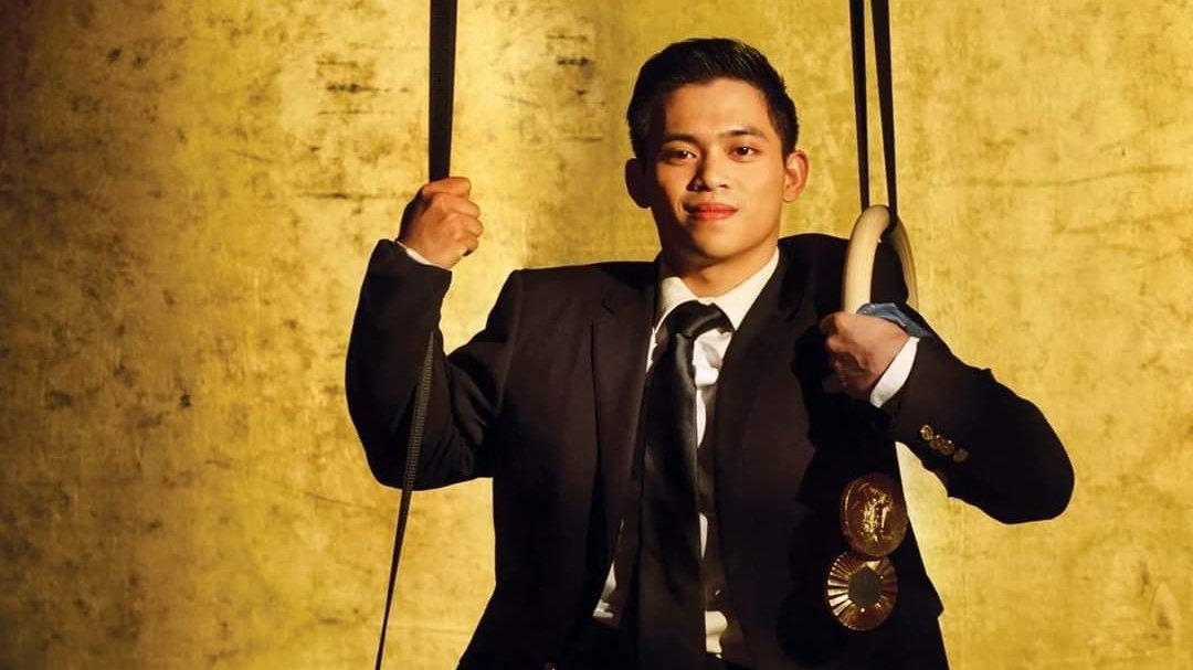 @pauloinmanila and 99 others tweet media