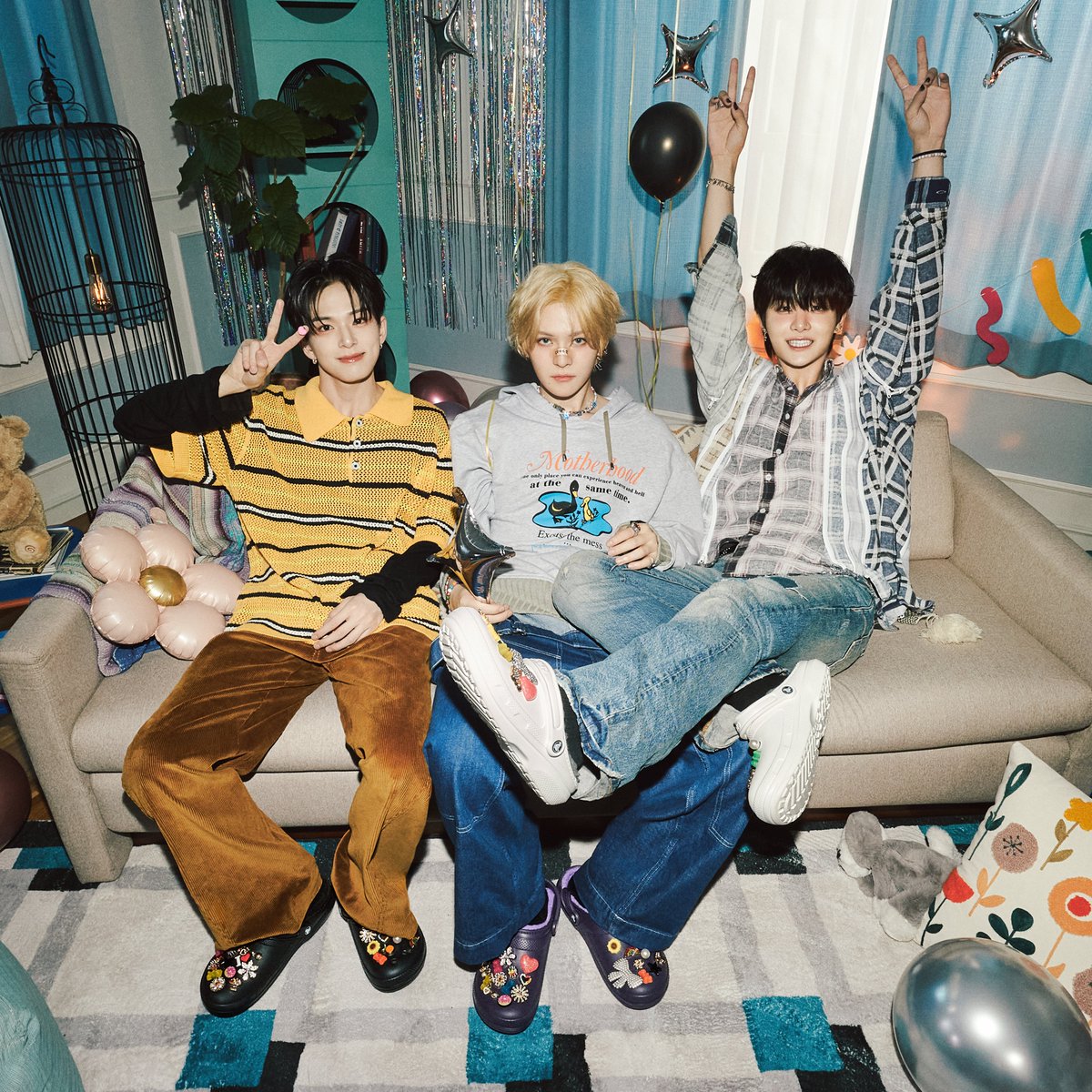 TREASURE x CROCS] TREASUREとCROCSがタッグを組むと必ずフォト