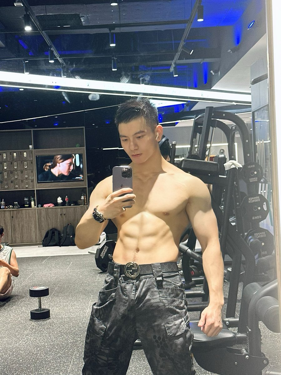 白斩哥哥 tweet media