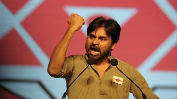 NewsAlgebraIND's tweet photo. BIG NEWS 🚨 Pawan Kalyan warns all the actors and the film industry to be careful about speaking on Sanatana Dharma.

He said --
"I am very serious about Sanatana Dharma"

"If similar issues arose in other religions like Islam, there would be widespread agitation"

"I do not understand why you are criticizing me. The film industry and others should not make light of this issue"

"Should I not speak out against attacks on Sanatana Dharma? Prakash should learn a lesson" - he said