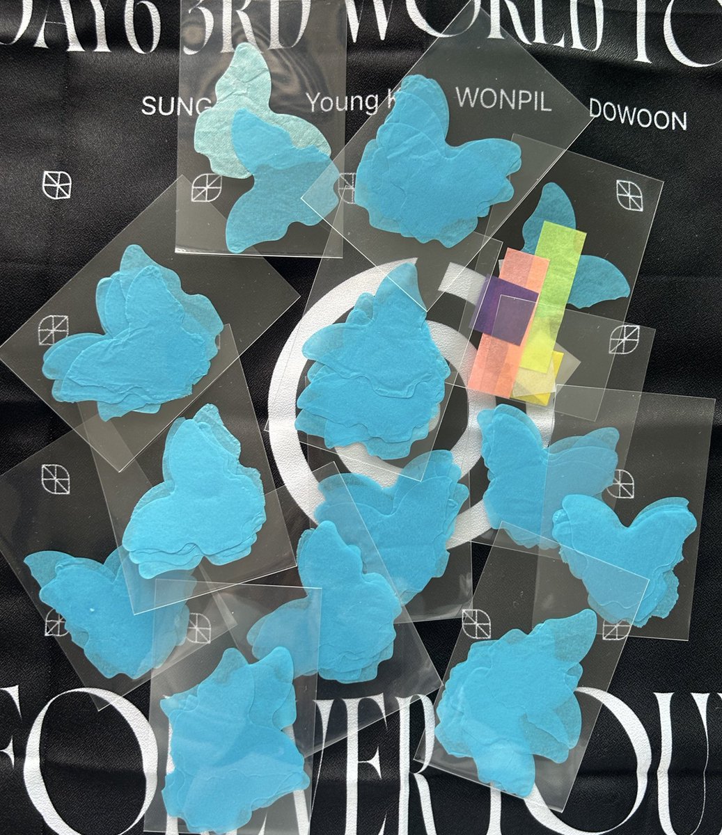 #rt 이벤트
나비 컨페티 나눔합니다!!

✔️마이데이라면 모두 가능!
✔️반택비 부담 가능하신 분들만 참여해주세요
✔️종이라서 구김이 있어도 이해해주세요😉
✔️7장씩 총 7분을 뽑을 예정입니다

당발은 10/12일에 할게요🦋