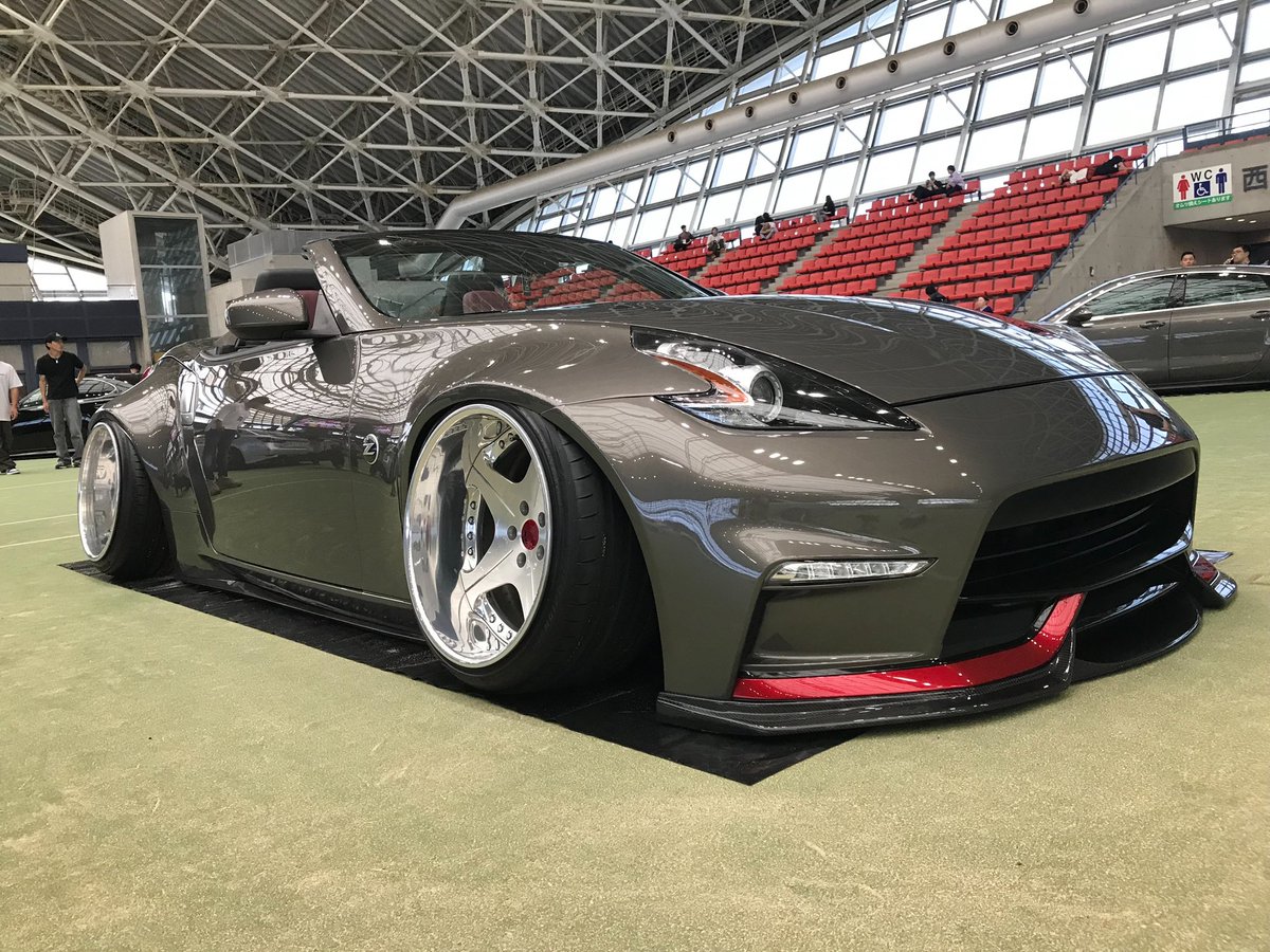 superstarwheel's tweet photo. 9/29(日)、三重県の四日市ドームで開催の
RAWCARism にエントリーしていた弊社装着車両の画像をいただきました。
ありがとうございます。
#leonhardiritt #beifall #glaube #orden #toyota #nissan #audi #レオンハルト #バイファル #グラウベ #オルデン #220クラウン #プレジデント #a3 https://t.co/hUrbpgY89b