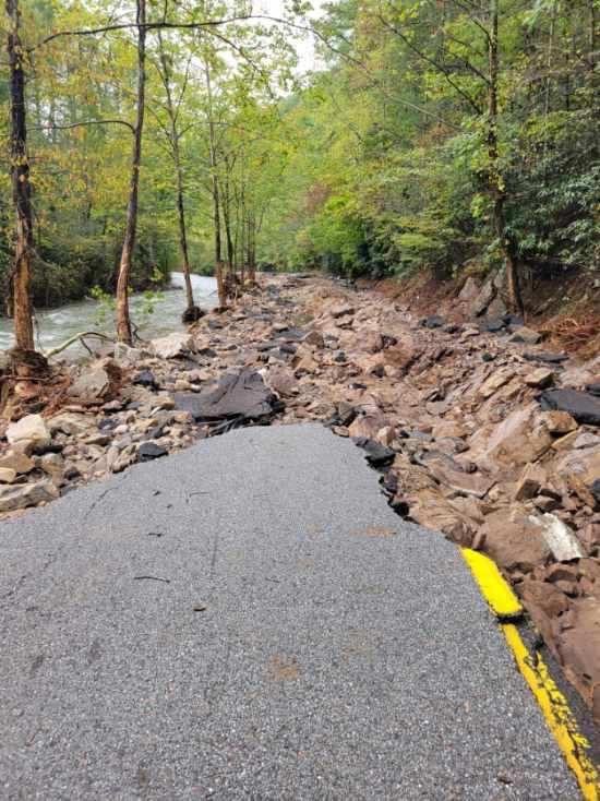 MariaOmeara13's tweet image. Route 58 between Damascus and Konnarock, Washington County VA
 
#Route58
#Damascus
#Konnarock
#WashingtonCounty
#Virgina