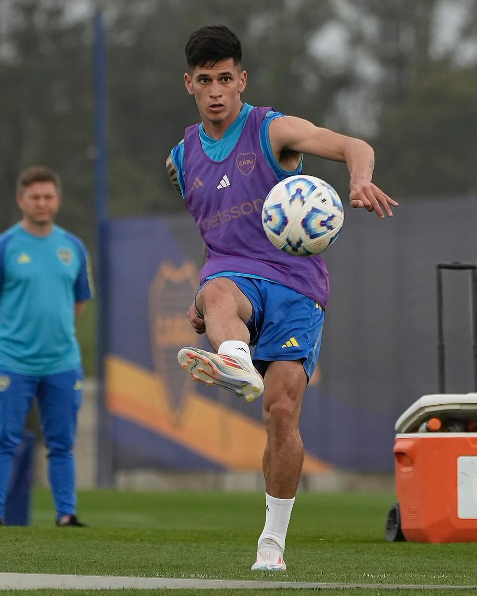 Brian Aguirre durante el entrenamiento.