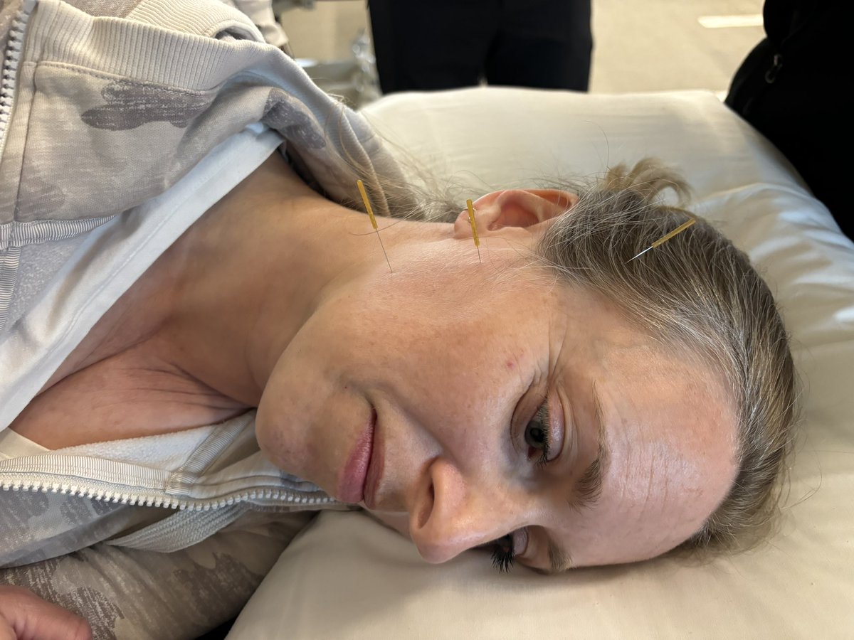 concussionspot's tweet photo. I had a great time teaching my new Headache course this weekend. Thank you for everyone who attended. It was great diving deep into headaches with you. @twincitiesortho https://t.co/DUKXEYtzBR