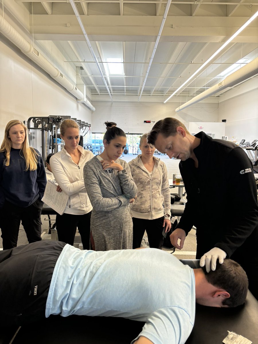 concussionspot's tweet photo. I had a great time teaching my new Headache course this weekend. Thank you for everyone who attended. It was great diving deep into headaches with you. @twincitiesortho https://t.co/DUKXEYtzBR