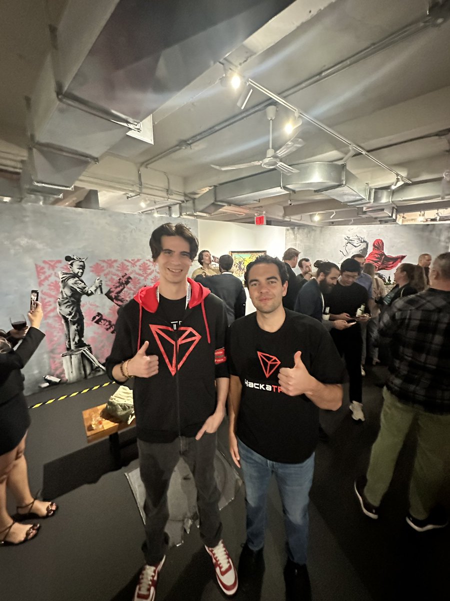 SamElfa0's tweet image. Glad to be here at @MessariCrypto VIP reception during #mainnet2024 w/ @St3venTRON 💯

Excited for day two! 🔥