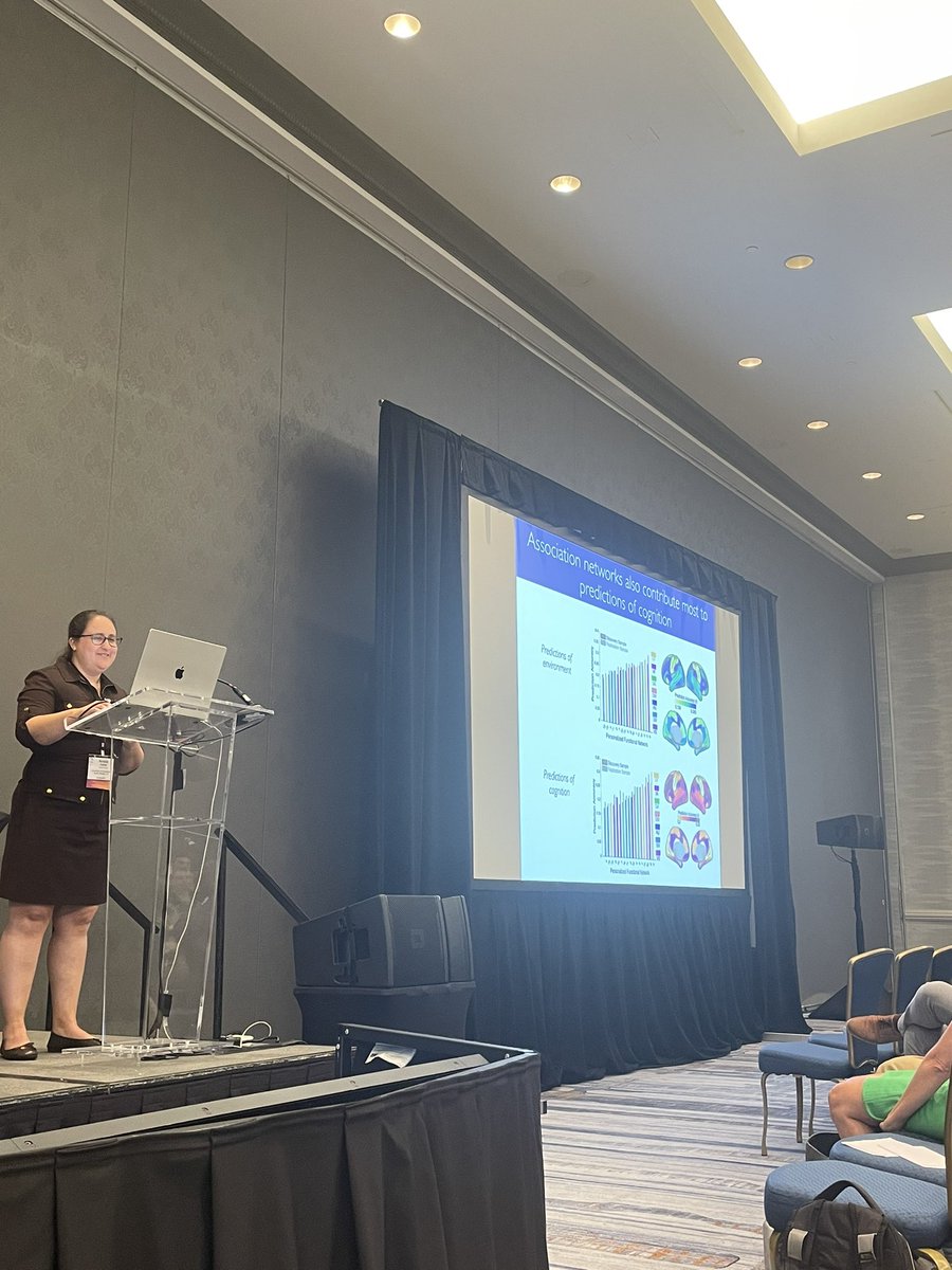 Sarah_Chang_'s tweet image. thank you #flux2024 for a wonderful meeting!!! the precision functional mapping session led by @ArielleKeller was an 11/10!! ✨✨✨ such exciting data and work across the lifespan and in clinical populations @DeannaJGreene @cl9681 @_JuliaMoser