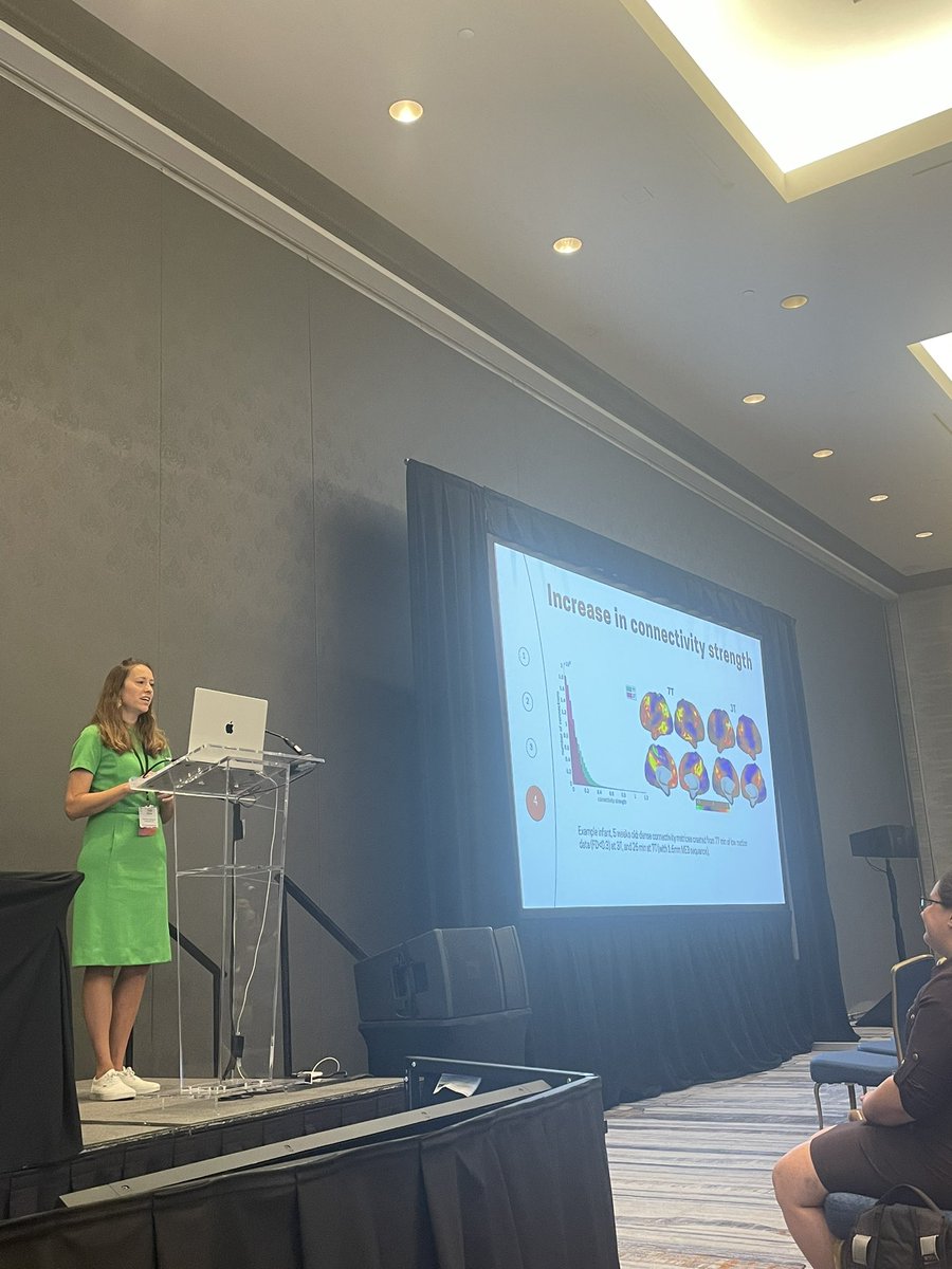 Sarah_Chang_'s tweet image. thank you #flux2024 for a wonderful meeting!!! the precision functional mapping session led by @ArielleKeller was an 11/10!! ✨✨✨ such exciting data and work across the lifespan and in clinical populations @DeannaJGreene @cl9681 @_JuliaMoser