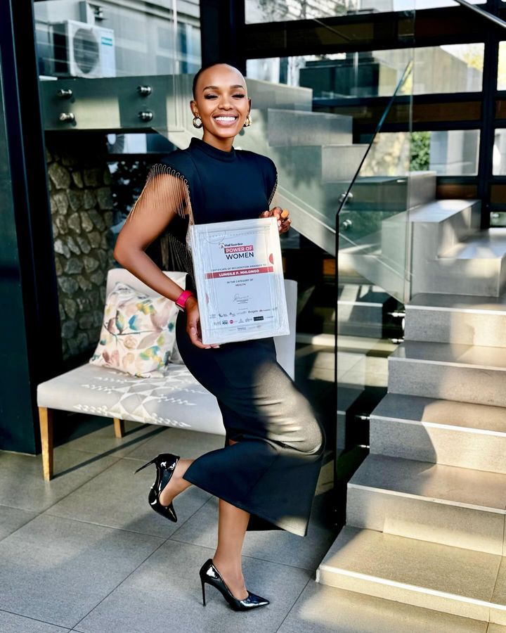 dr_lungile's tweet photo. It’s amazing how every recognition strikes differently🥹🙏🏾

I wake up every morning, guided by God, doing what I love with all my heart ❤️ @numasthetics and to be honored for it is truly humbling. 🥹

Being recognized in the 𝐇𝐞𝐚𝐥𝐭𝐡 𝐜𝐚𝐭𝐞𝐠𝐨𝐫𝐲 at the @mailandguardian https://t.co/TNqCtmTsZi