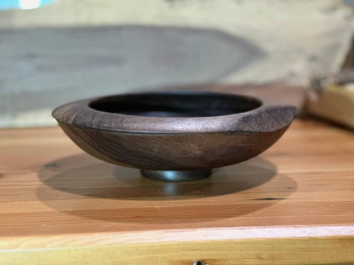 geekcode's tweet image. Had a piece of figured scrap that I didn’t want to toss out. Turned a new shape bowl with it. Turned out beautifully…but the wobbly rim will take some getting used to. instagr.am/p/DAkBDEdStqQ/
