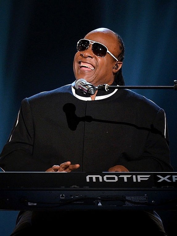 FREE TICKET TUESDAY Tomorrow!! WIN Tickets to SEE The One and Only…STEVIE WONDER at 6:05a, 7:05a, 8:05a and 9:05a on <a href="/LITEFMChicago/">93.9 LITE FM</a> 🙌❤️