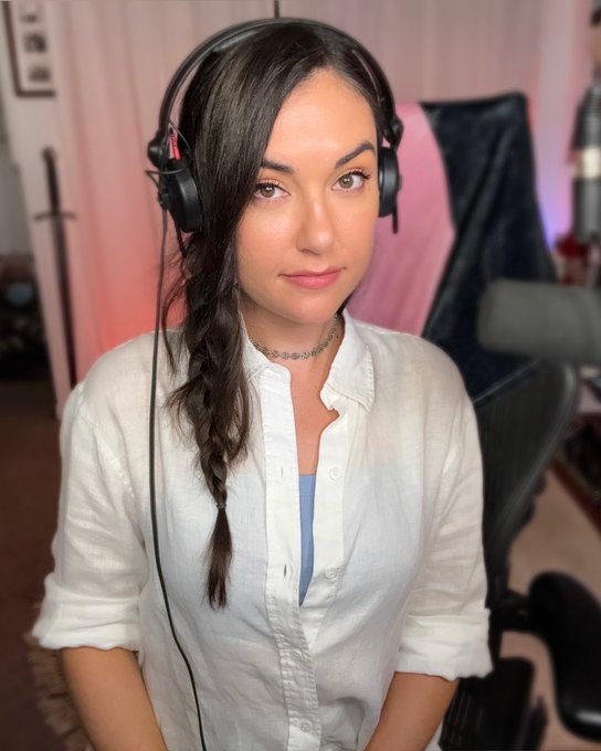 Watch Sasha Grey's leaked NSFW photo on TwXstars