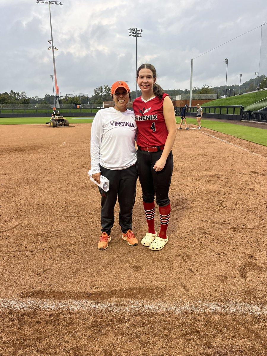 _heididixon's tweet image. Had such a great time at UVA team camp! Also loved the special bonus of getting to play with my fav @AddisonClark26