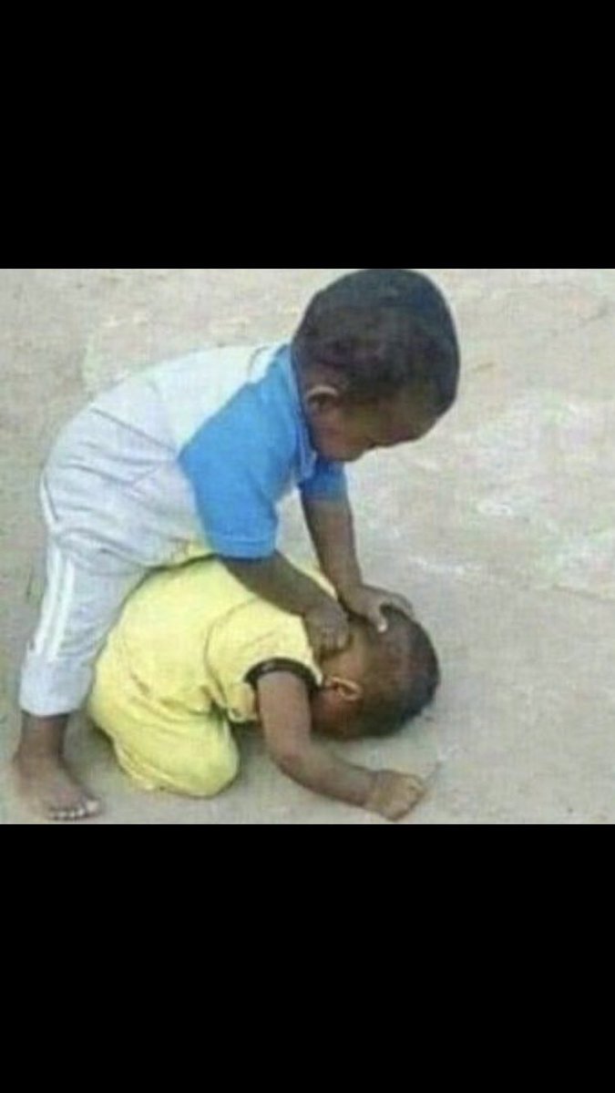 chinwe_elib's tweet photo. When this one is not basking in his euphoric misogynist moments, he’s out here on X being a troll! At least say thank you to me for making you famous again! With your brown teeth! https://t.co/pf91znxfBT