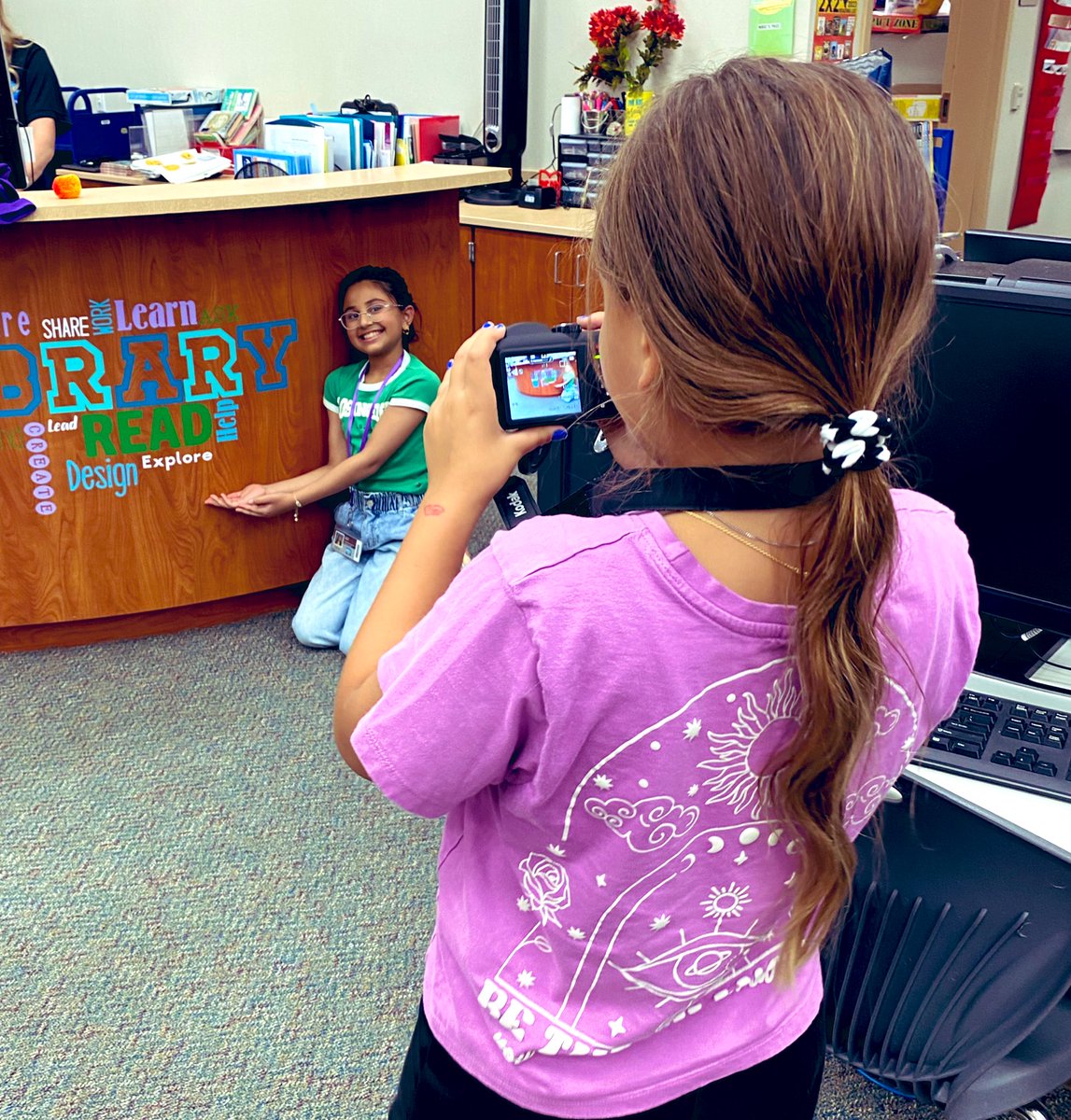 CSE_Chameleons's tweet photo. The 24-25 CSE Yearbook Club had a great first meeting today! Club members discussed ideas for our yearbook theme and practiced using the cameras. πΈ Looking forward to a great yearbook! π #CSEcelebrates #YearbookClub @MrsCathyHeimel @TeamTriska https://t.co/xnWErkMeDZ