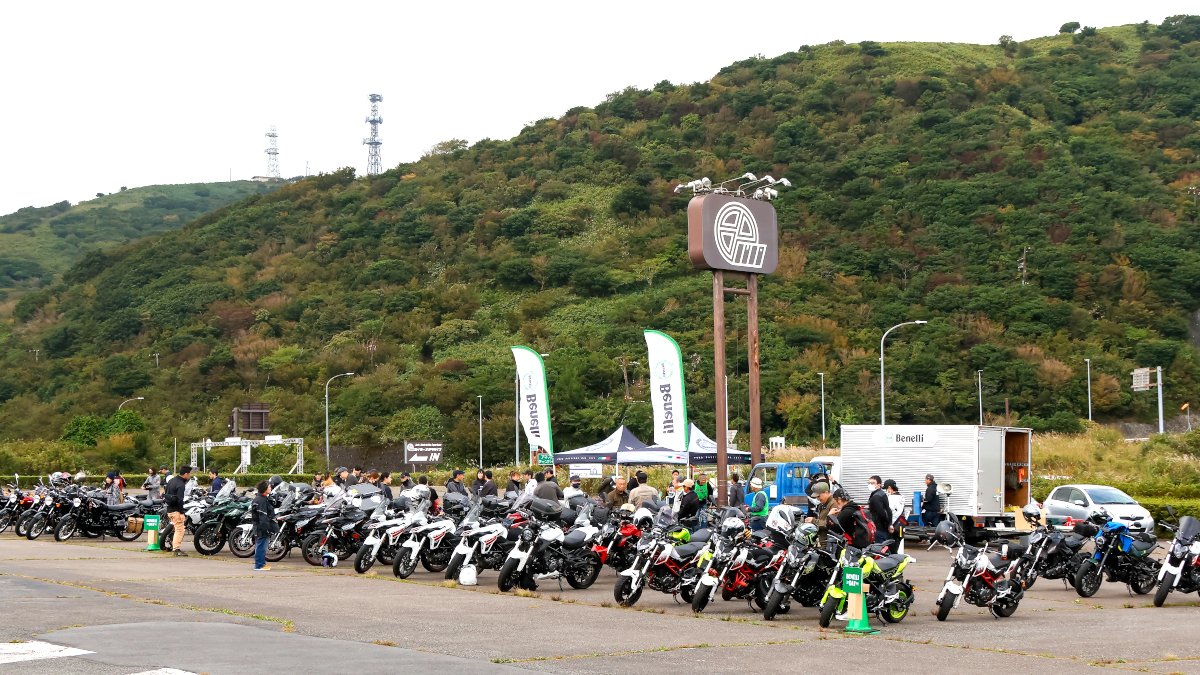 benelli_JP's tweet photo. #ベネリデイ2024 ベネリだらけ

ベネリスタ同士心の距離がグッと縮まったと思います。
来年はもっともっと仲間を増やしたい！皆様ご協力よろしくお願いしますね。

皆様にお願いすることはただ一つ！
「ベネリで楽しんで🙌」

我々もやること盛りだくさん。ご期待ください。
#好きを愛せ https://t.co/gfmUqfyDsQ