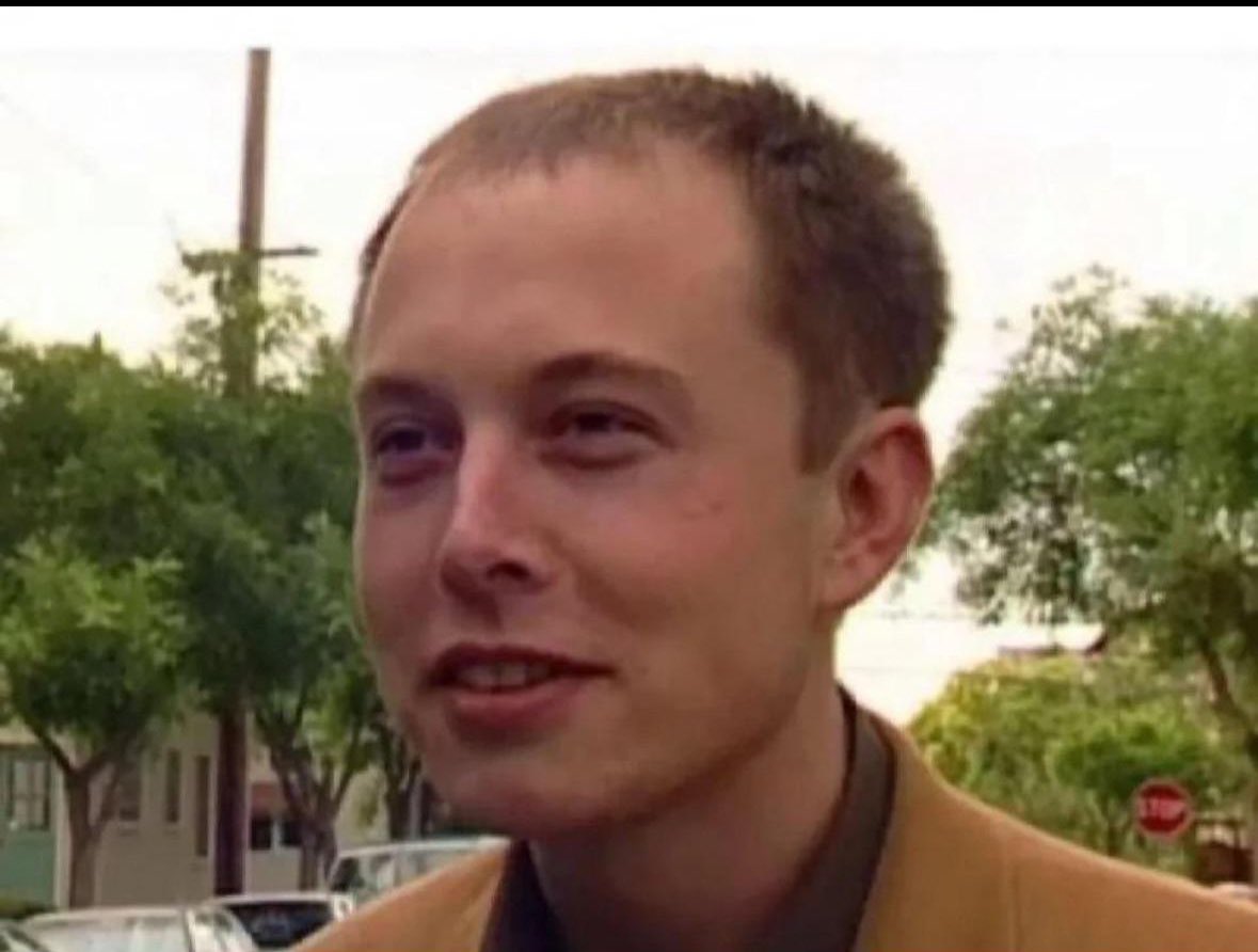 ChrsHatcher's tweet photo. @elonmusk  how much work have you had done? https://t.co/cN1bHk6mkp