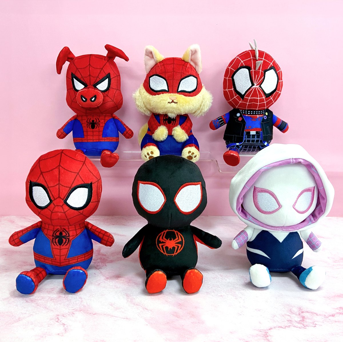 スパイダーマン　ぬいぐるみ　クッション　黒　マーベル　SEGA 30cm スパイダーマン ぬいぐるみ クッション 黒 マーベル SEGA 30cm