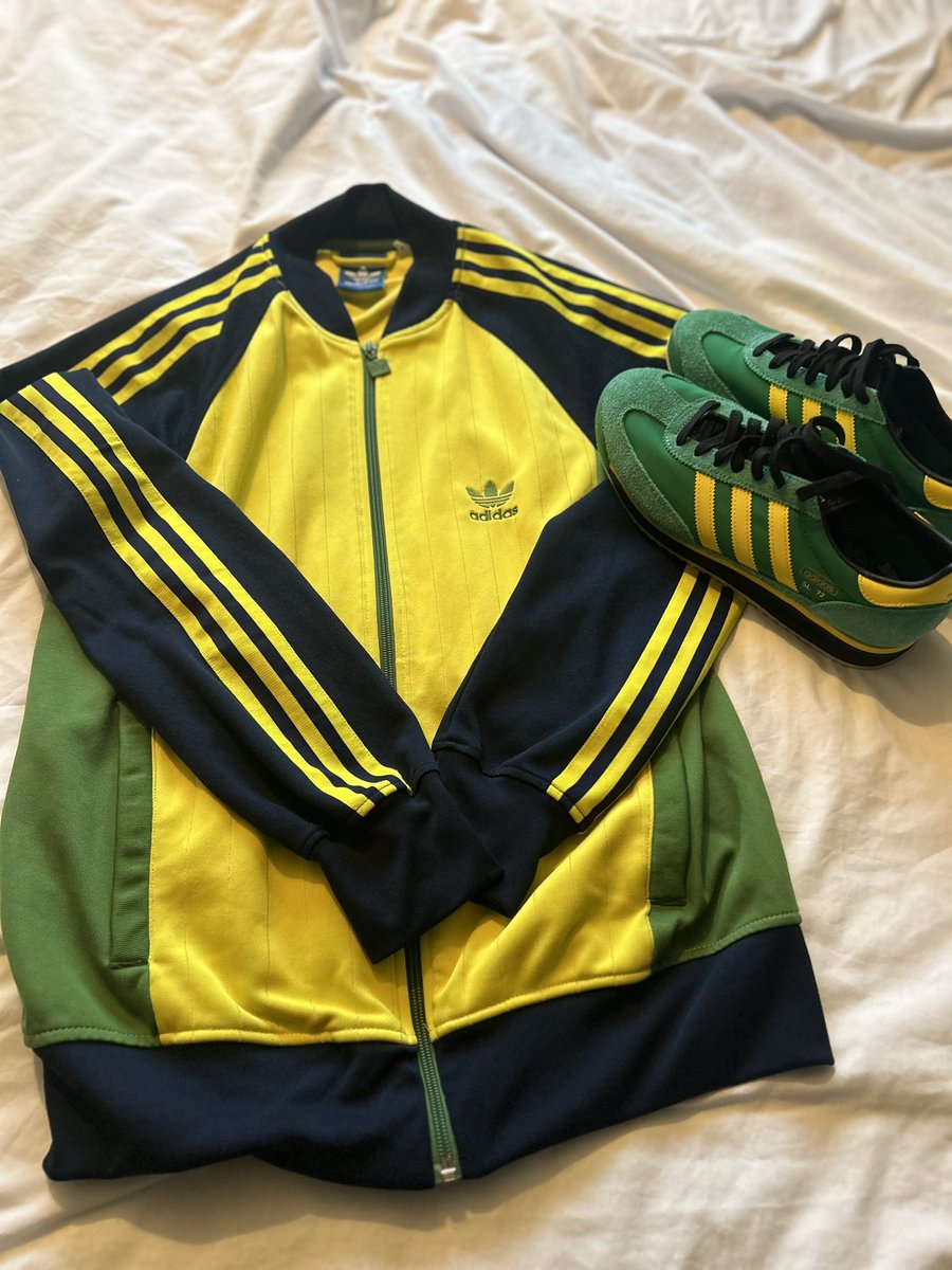 mattyward1's tweet image. Stunning Adidas tracktop to combo with SL72 og’s #adidas #tracktop #sl72