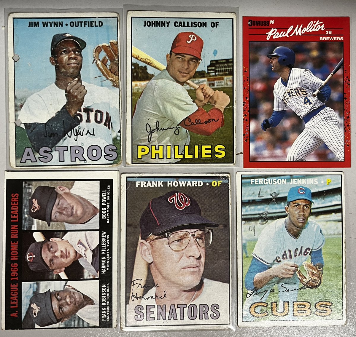 Oregarus's tweet photo. Thank you @BaseballCardKi1 for your generous help with my #SetBuilding adventure. I’ve already slid these into the #1967Topps binder because these sets don’t build themselves. I love my #HobbyFamily. #Topps #SetBuilder #TheHobby https://t.co/QvAfInDude